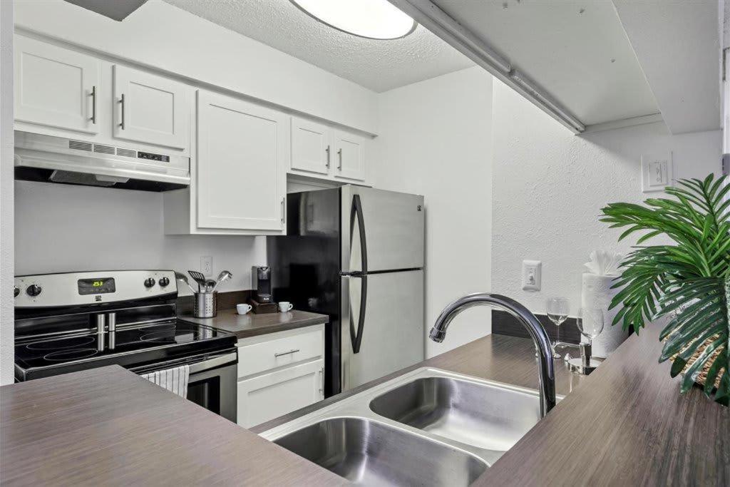 Special Apartment 1Br With Gym And Parking Bradenton Exterior photo